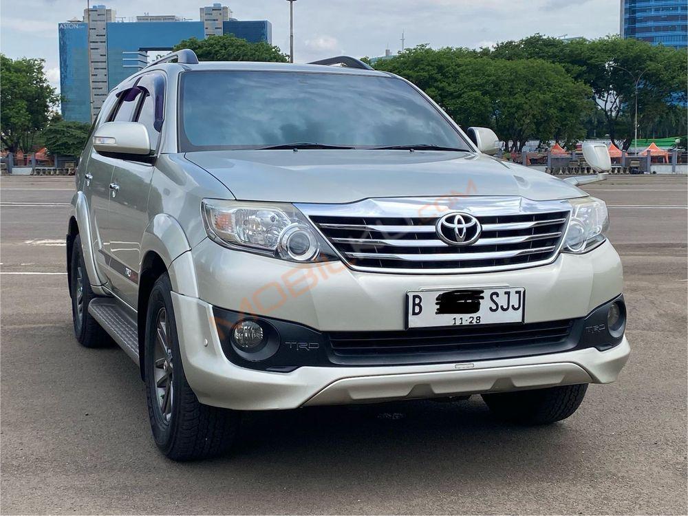 Mobil Toyota Fortuner 2013