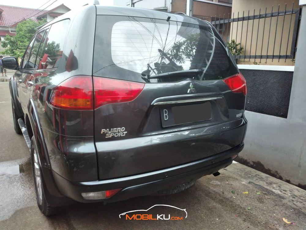 Mobil Mitsubishi Pajero Sport 2011