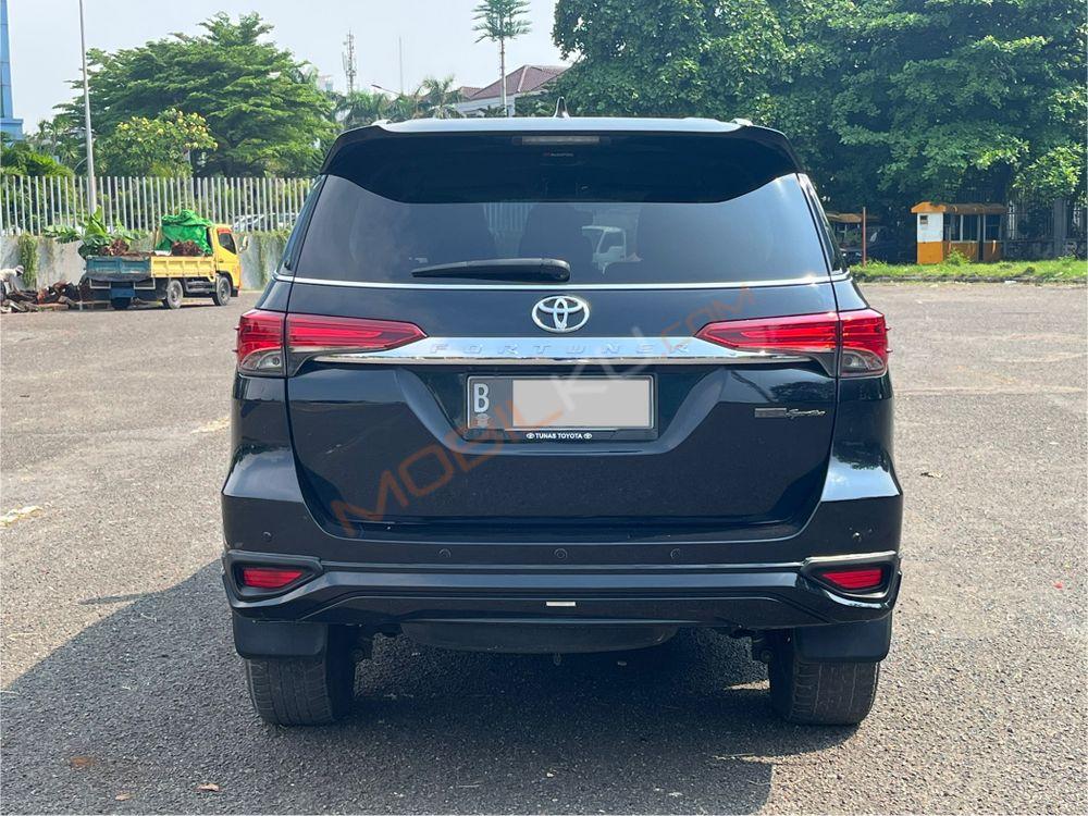 Mobil Toyota Fortuner 2020