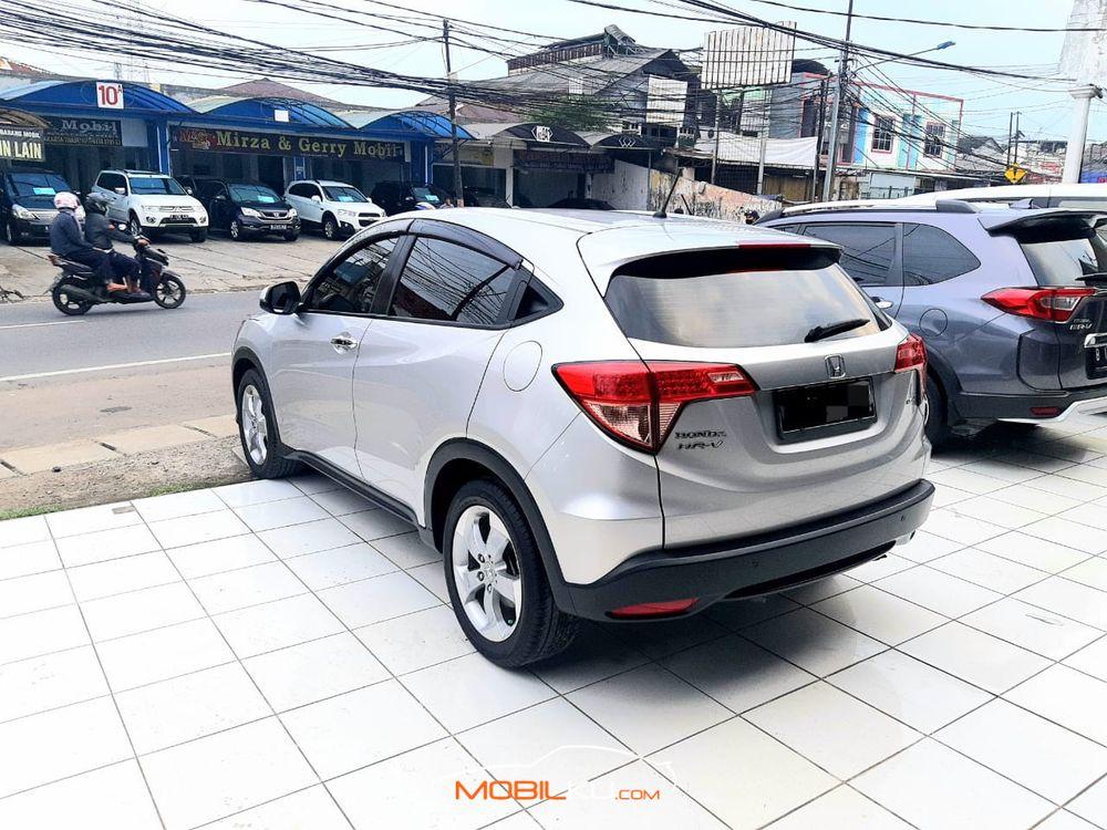 Mobil Honda HR-V 2015
