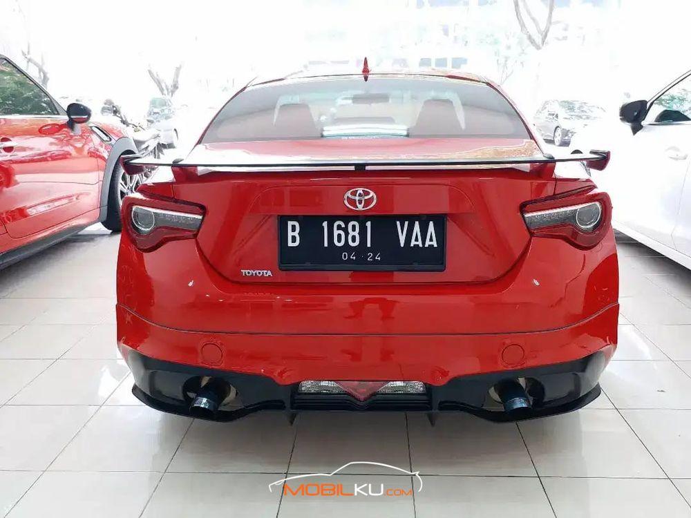 Mobil Toyota 86 2019