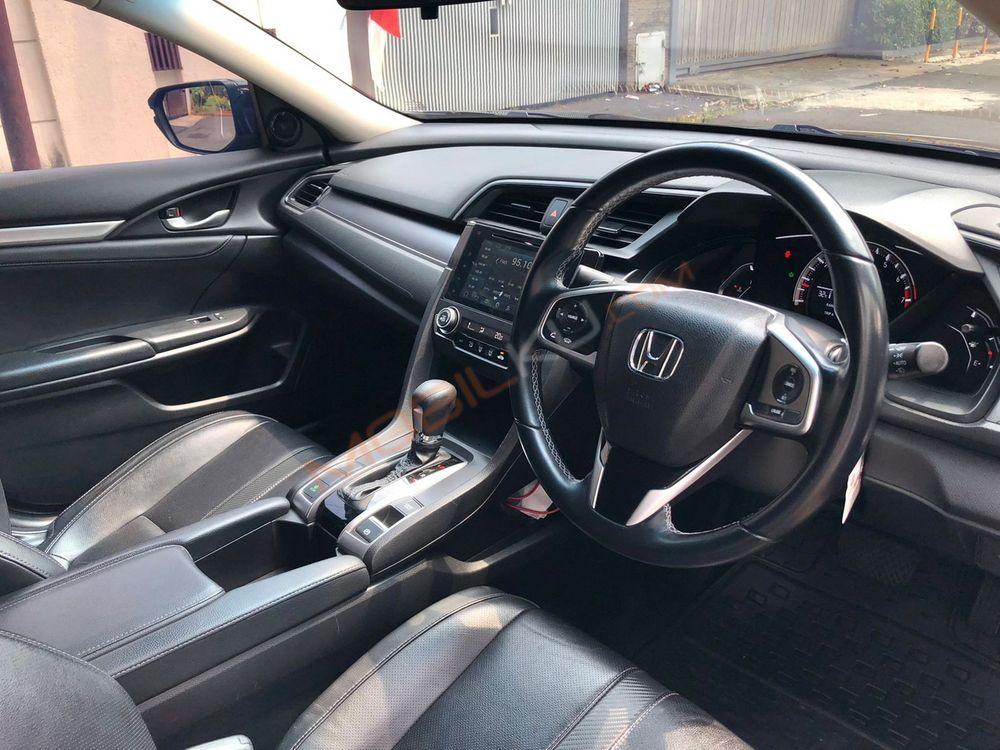 Mobil Honda Civic Sedan 2018