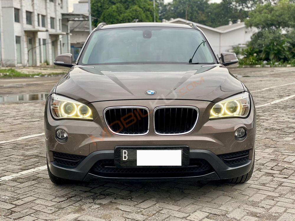 Mobil BMW X1 2013
