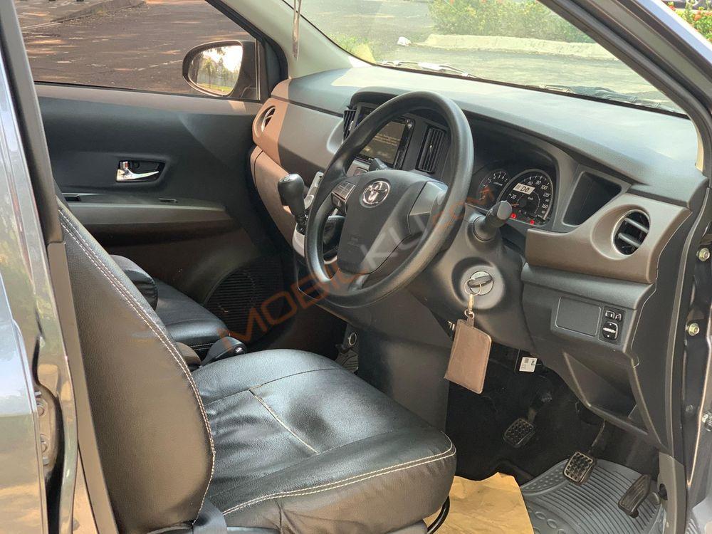 Mobil Toyota Calya 2019