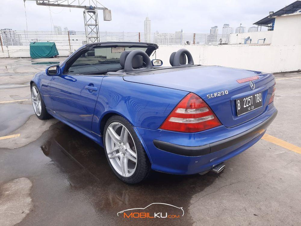 Mobil Mercedes-Benz SLK 2000