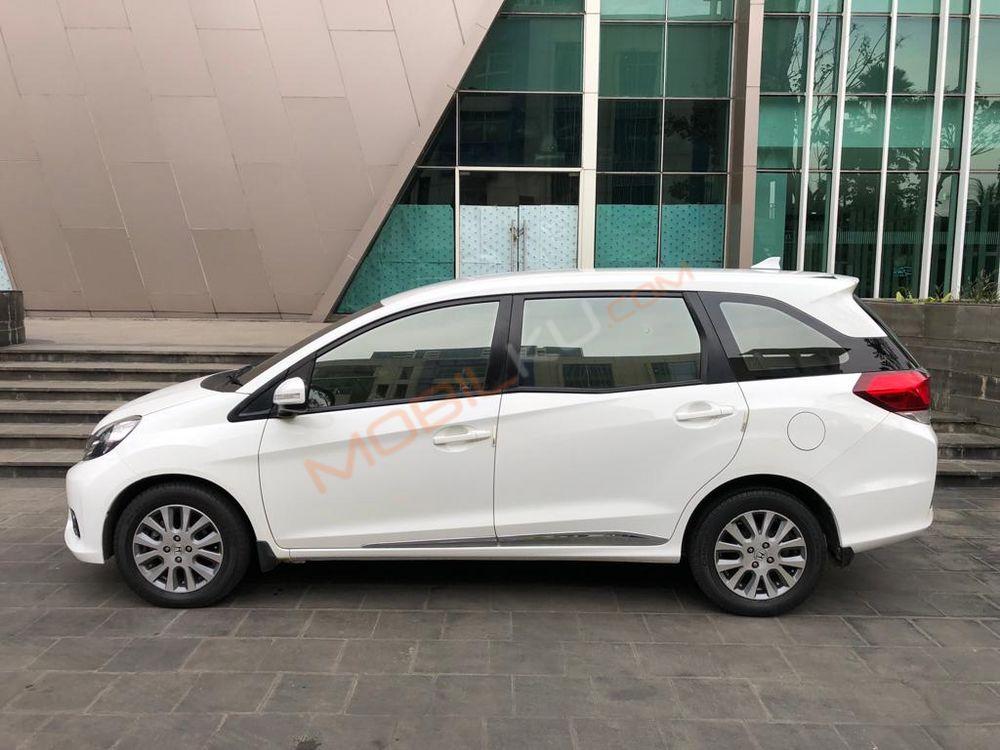 Mobil Honda Mobilio 2014