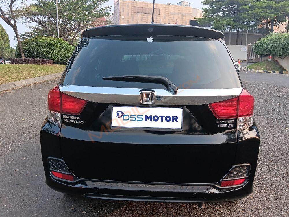 Mobil Honda Mobilio 2016