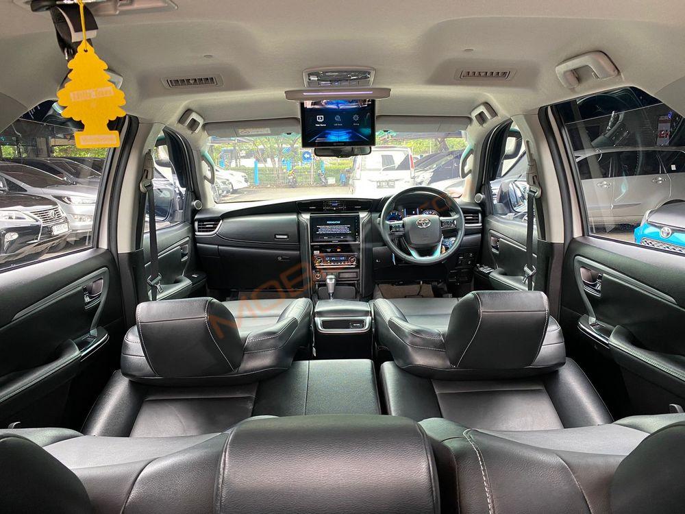 Mobil Toyota Fortuner 2022