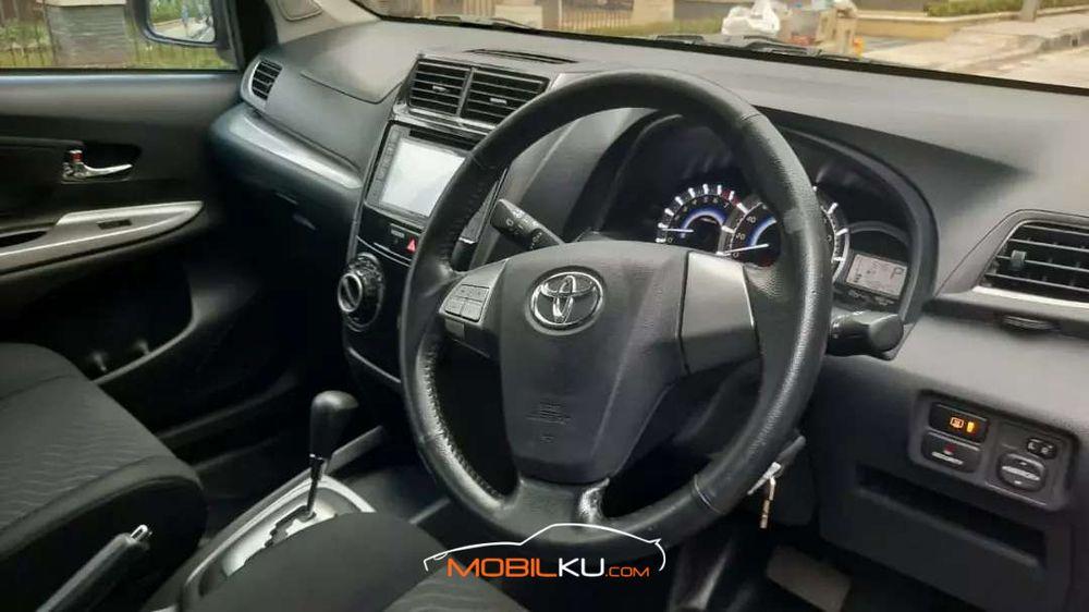 Mobil Toyota Avanza 2017