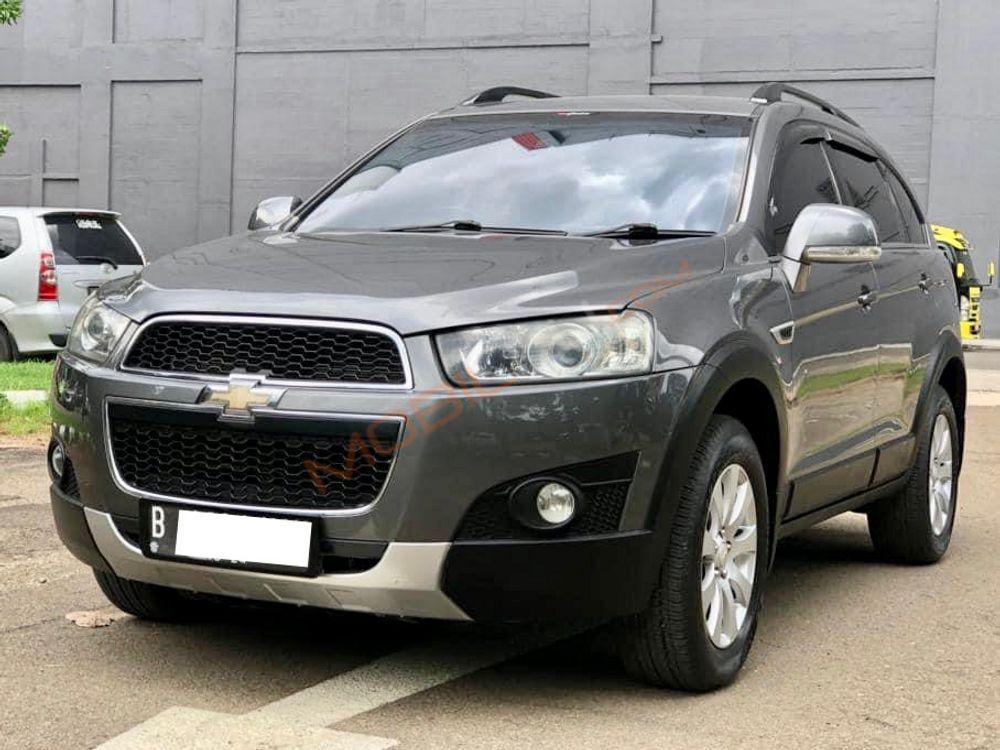 Mobil Chevrolet Captiva 2011