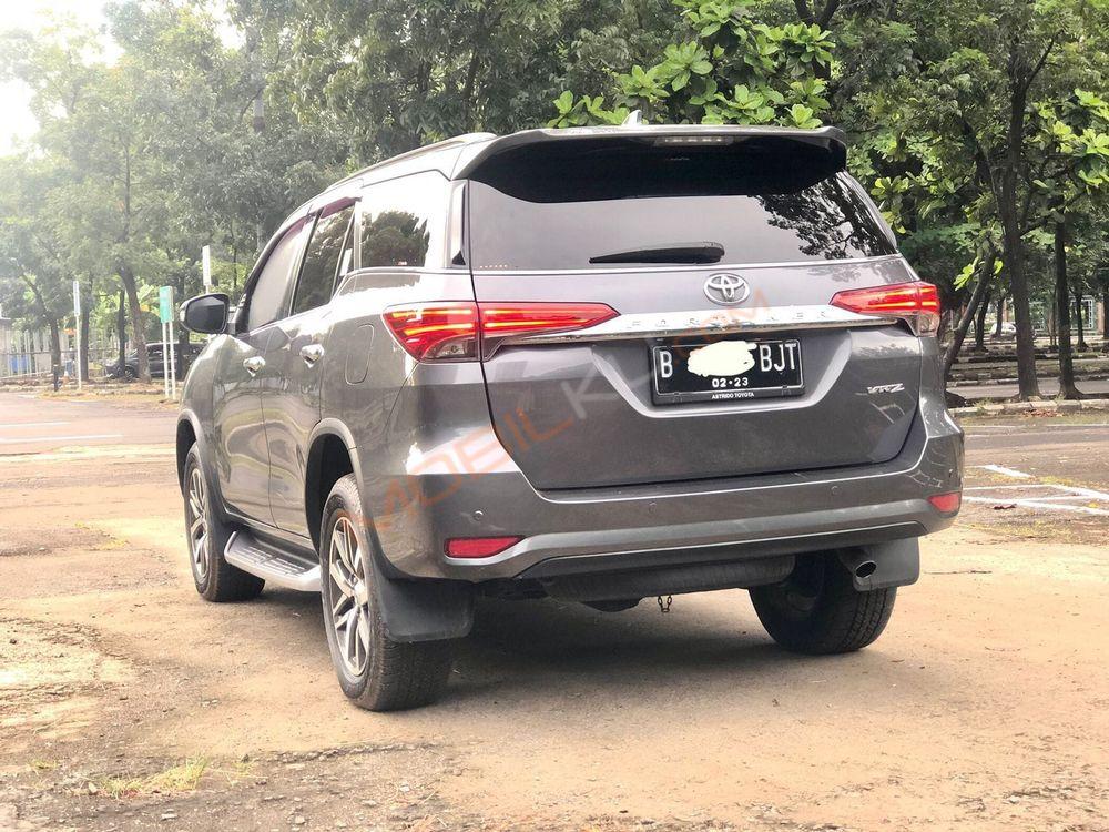 Mobil Toyota Fortuner 2017