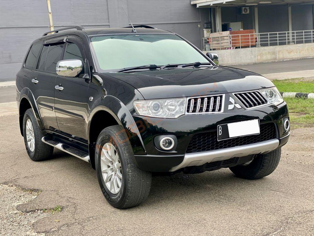 Mobil Mitsubishi Pajero Sport 2012