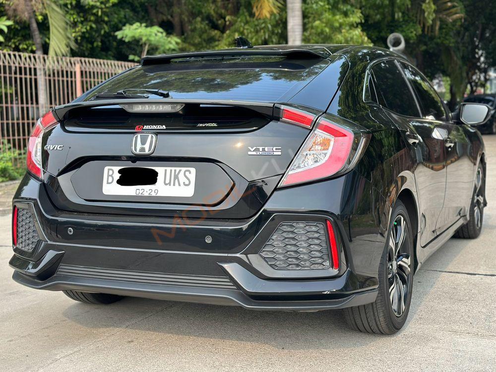 Mobil Honda Civic Hatchback 2018