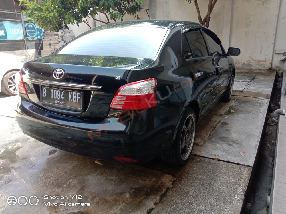 Mobil Toyota Vios 2012