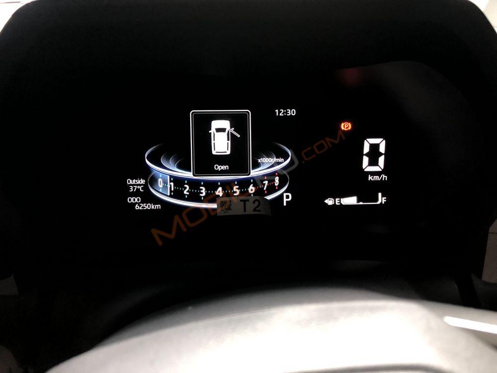 Mobil Toyota Avanza 2022