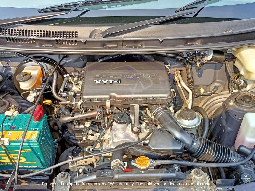 Mobil Daihatsu Xenia 2008