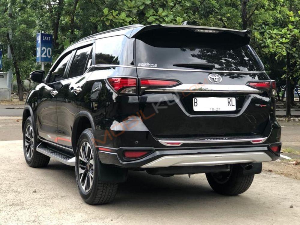 Mobil Toyota Fortuner 2017