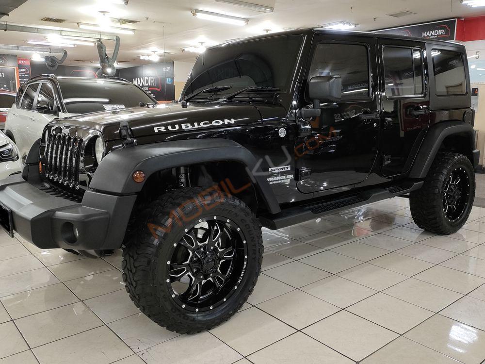 Mobil Jeep Wrangler 2013