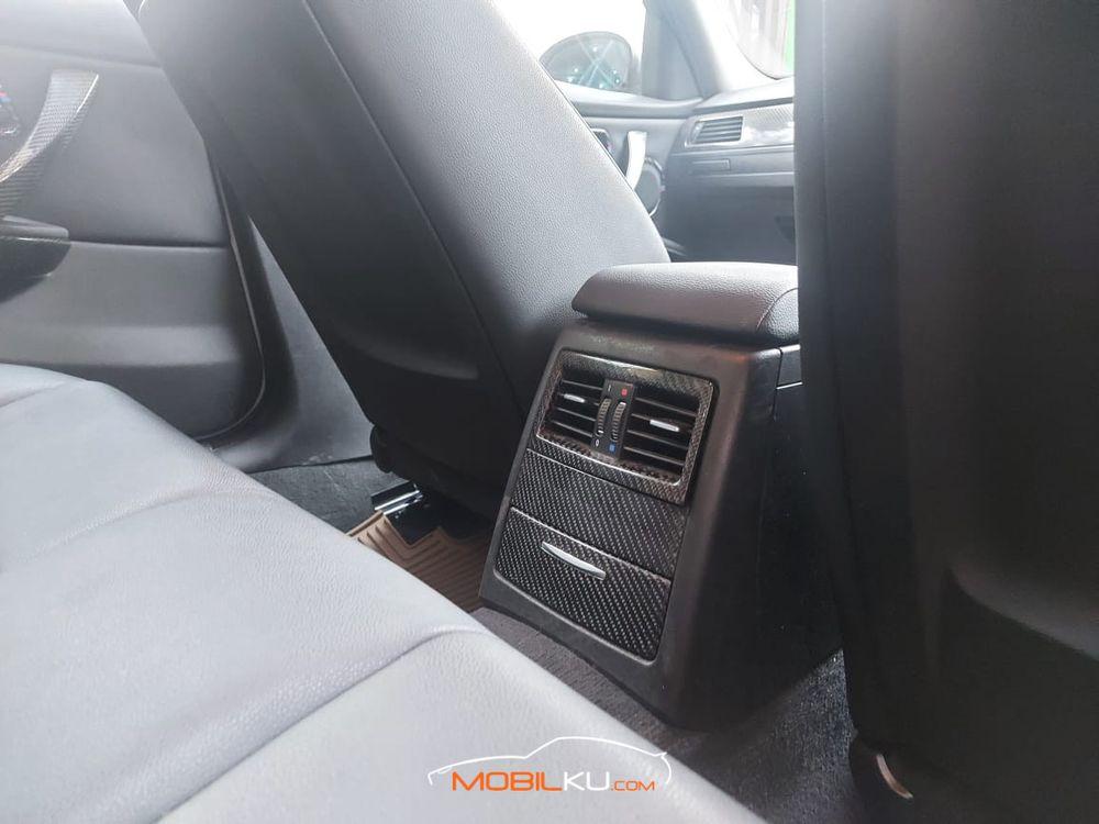 Mobil BMW 5 Series 2008