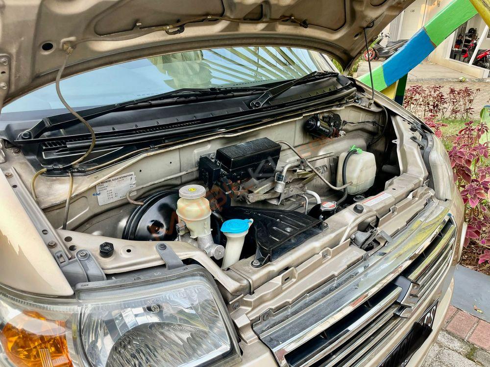 Mobil Suzuki APV 2006