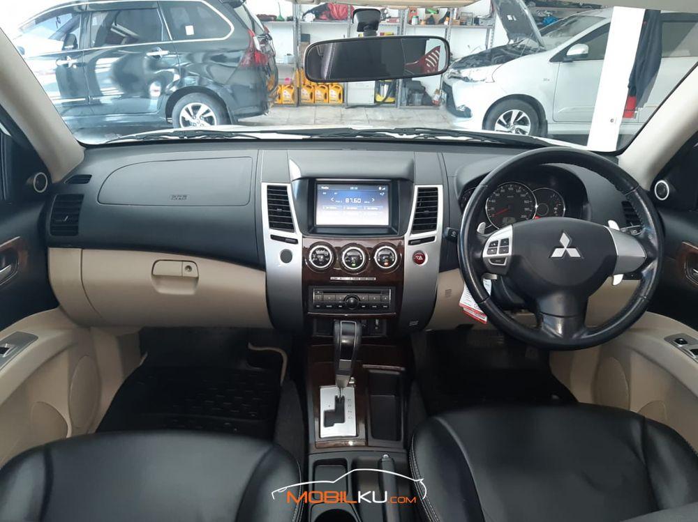 Mobil Mitsubishi Pajero Sport 2013