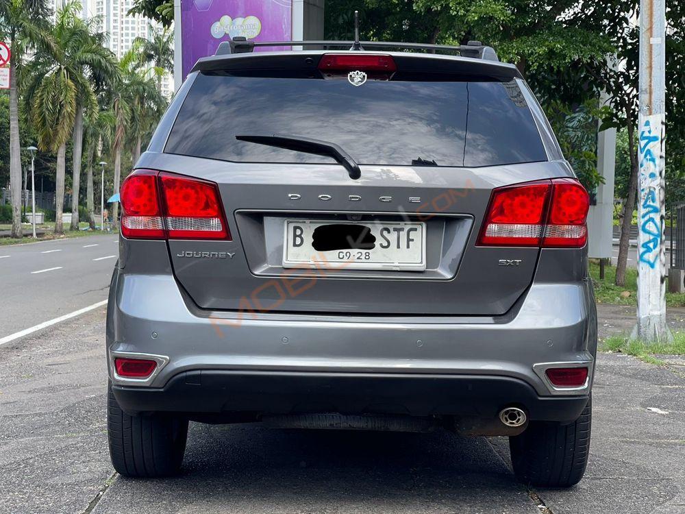 Mobil Dodge Journey 2013