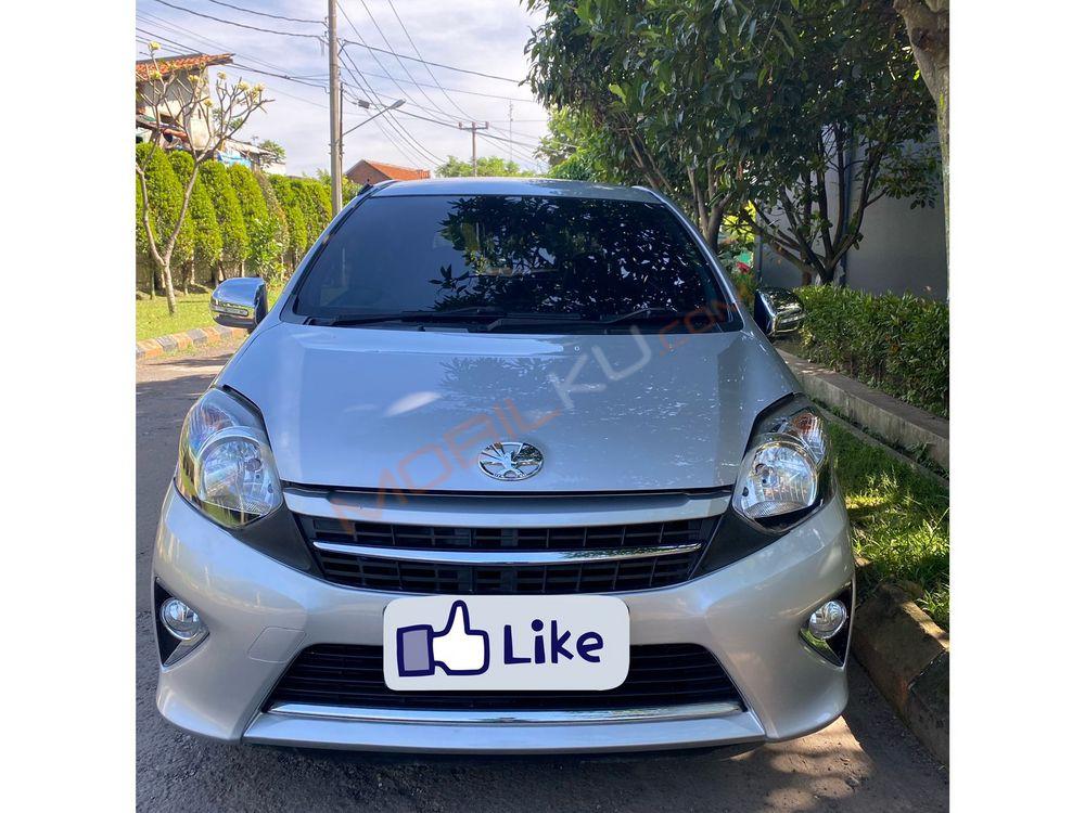 Mobil Toyota Agya 2015