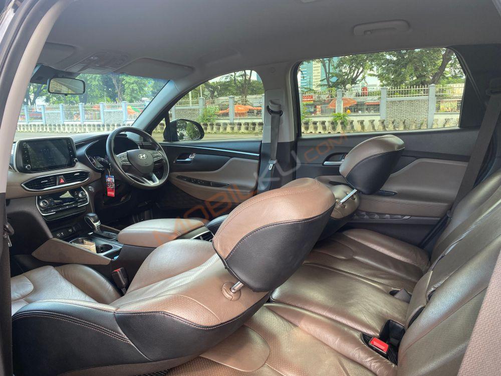 Mobil Hyundai Santa Fe 2018