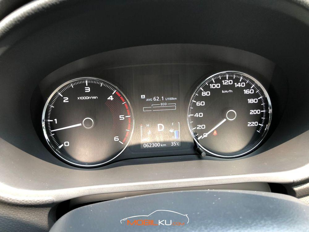 Mobil Mitsubishi Pajero Sport 2018