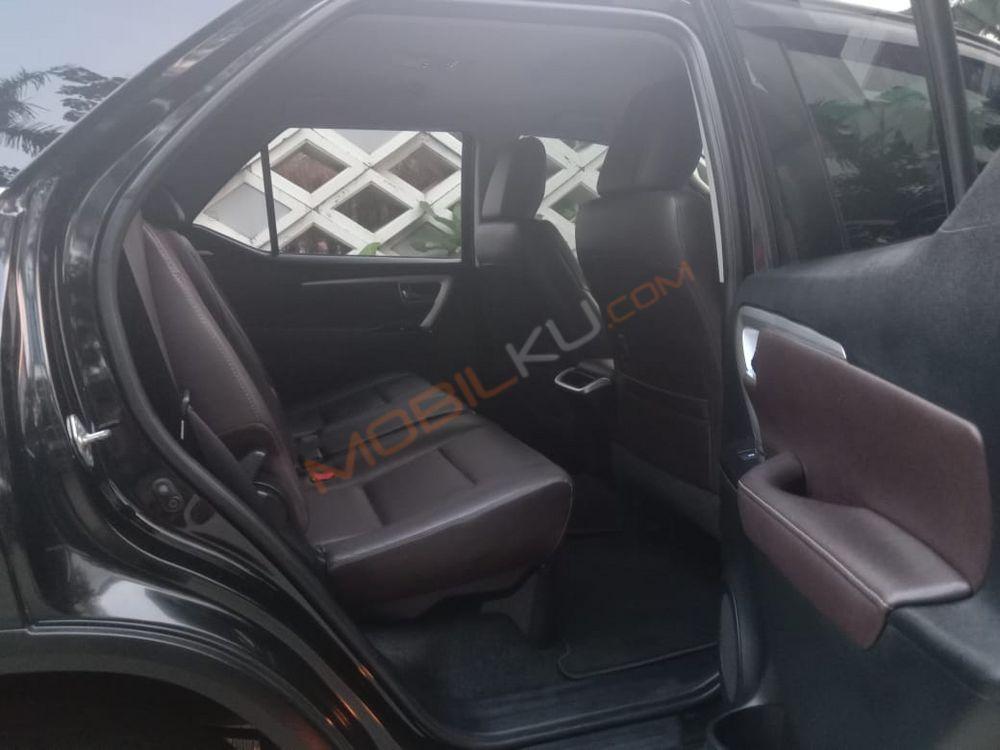 Mobil Toyota Fortuner 2016