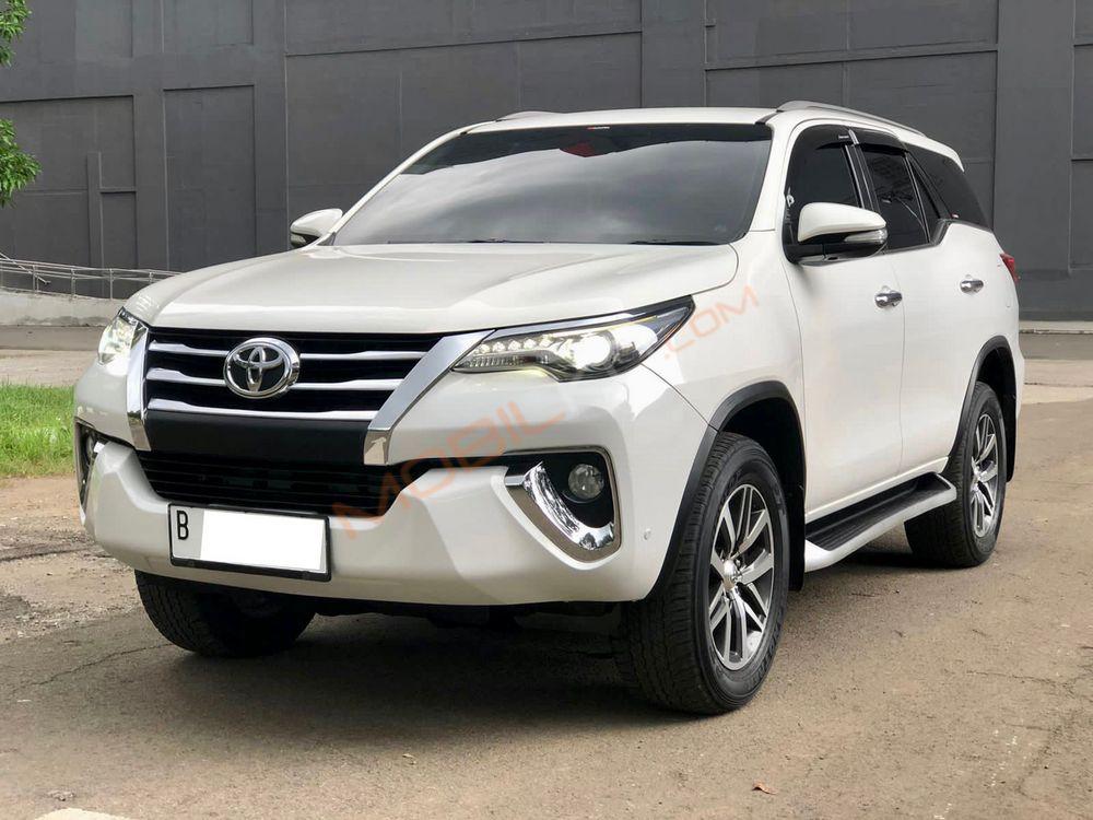 Mobil Toyota Fortuner 2017