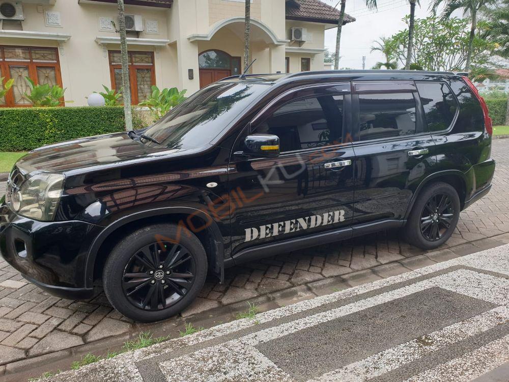 Mobil Nissan X-Trail 2009