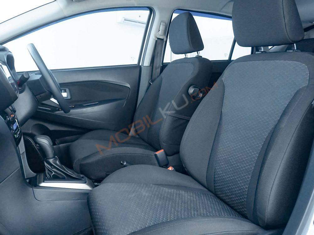 Mobil Daihatsu Sirion 2022