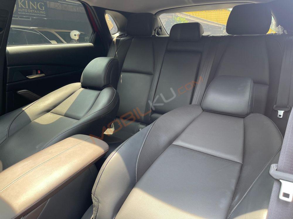 Mobil Mazda CX-30 2023