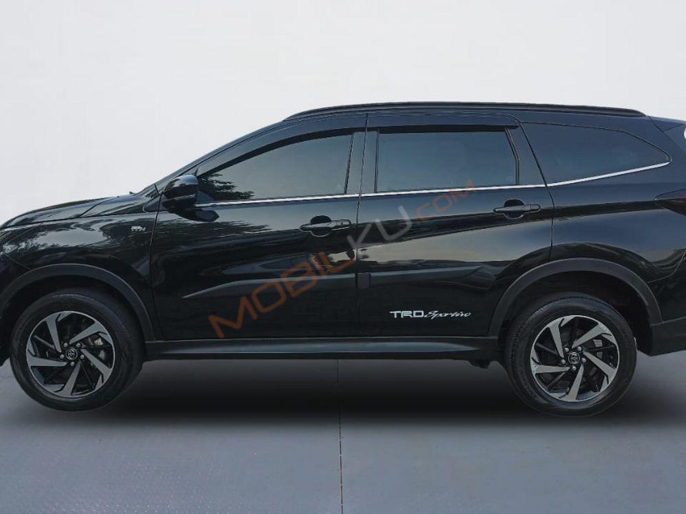 Mobil Toyota Rush 2021