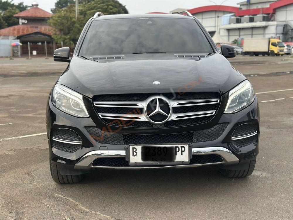 Mobil Mercedes-Benz GLE 2016
