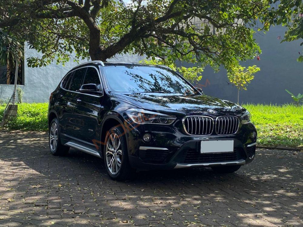 Mobil BMW X1 2016