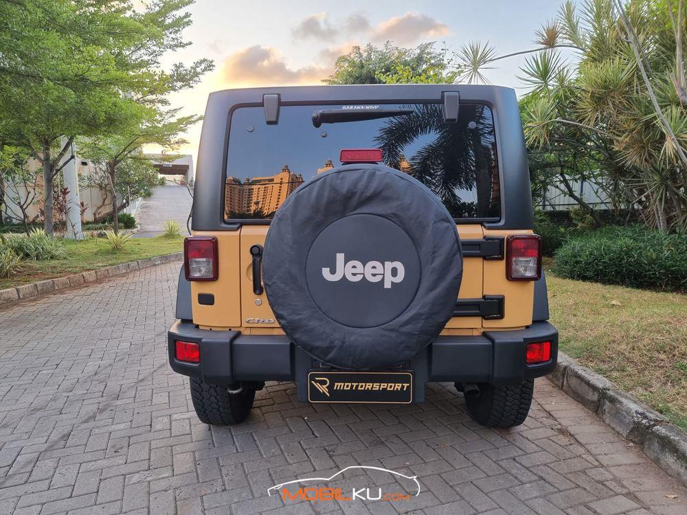 Mobil Jeep Wrangler 2014