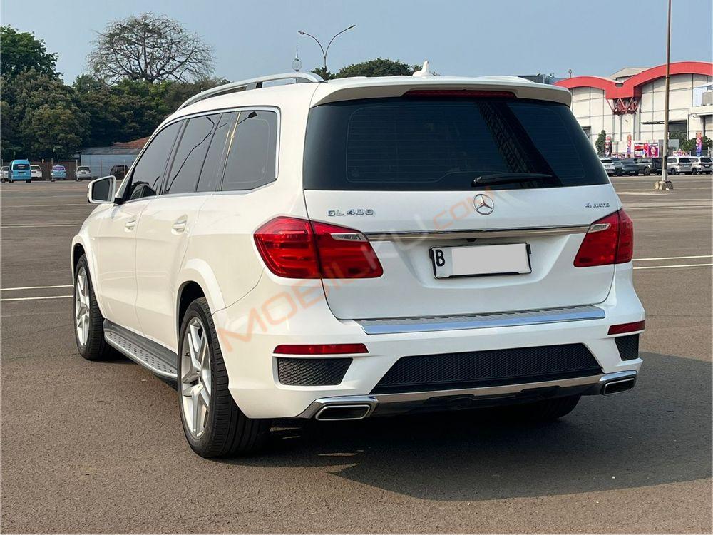 Mobil Mercedes-Benz GL 2014