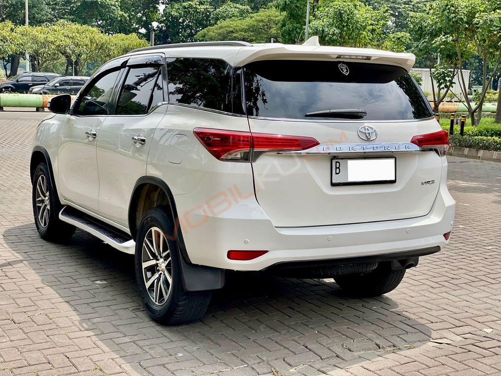 Mobil Toyota Fortuner 2017