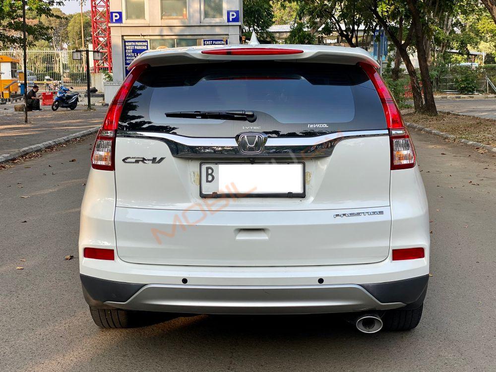 Mobil Honda CR-V 2015