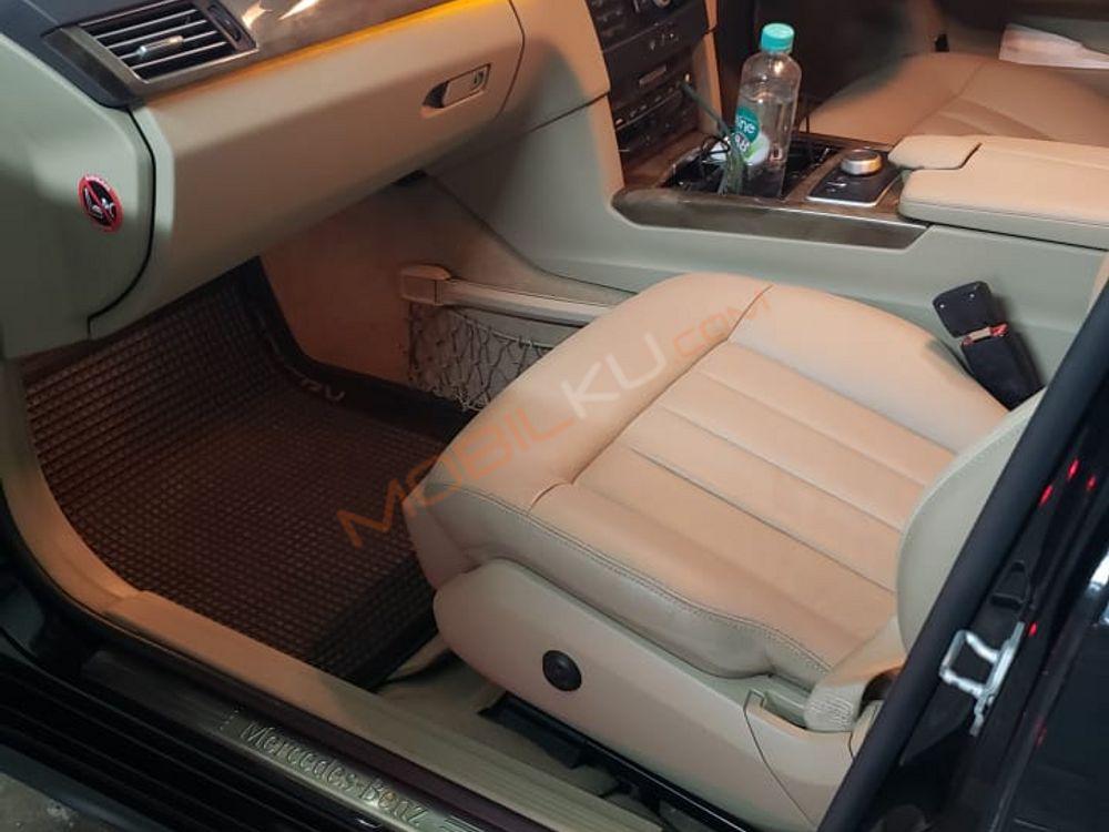 Mobil Mercedes-Benz E-Class 2010