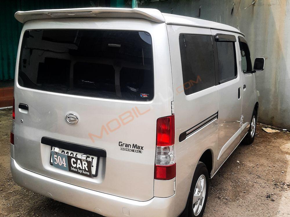 Mobil Daihatsu Gran Max 2018