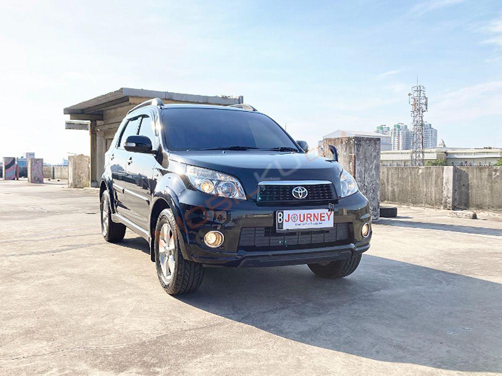 Mobil Toyota Rush 2013