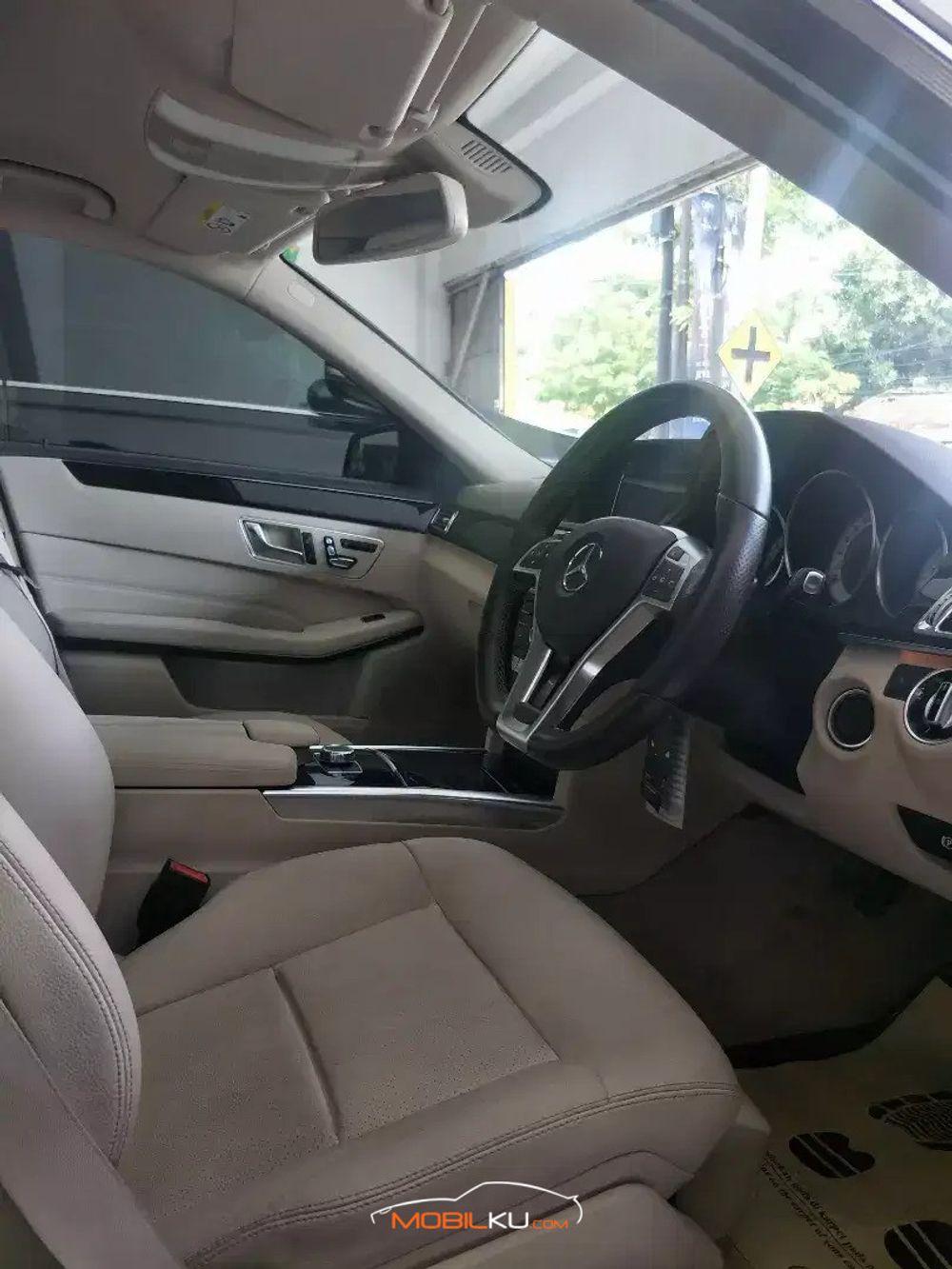 Mobil Mercedes-Benz E-Class 2016
