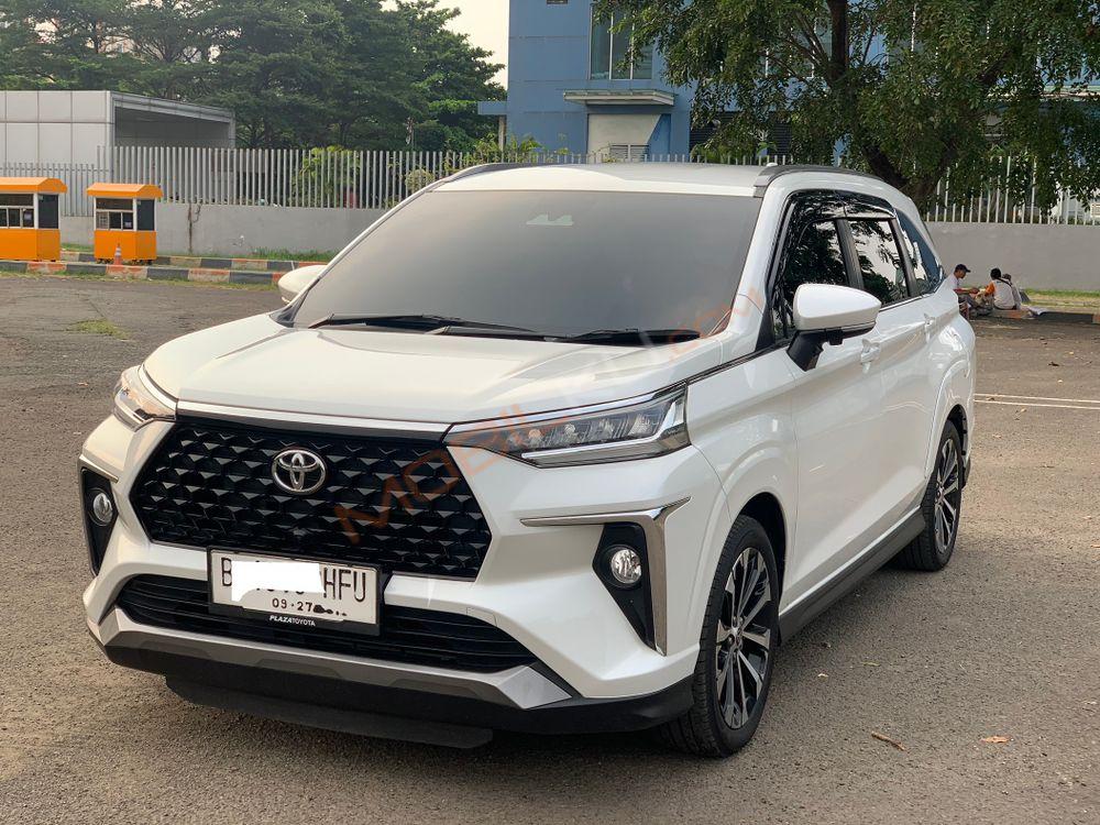 Mobil Toyota Veloz 2022