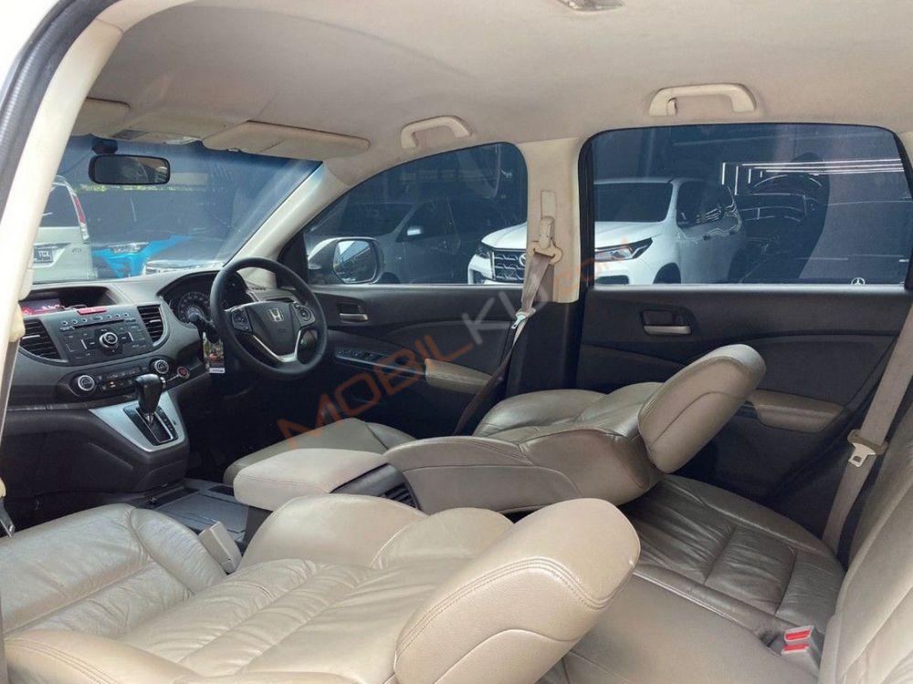 Mobil Honda CR-V 2012