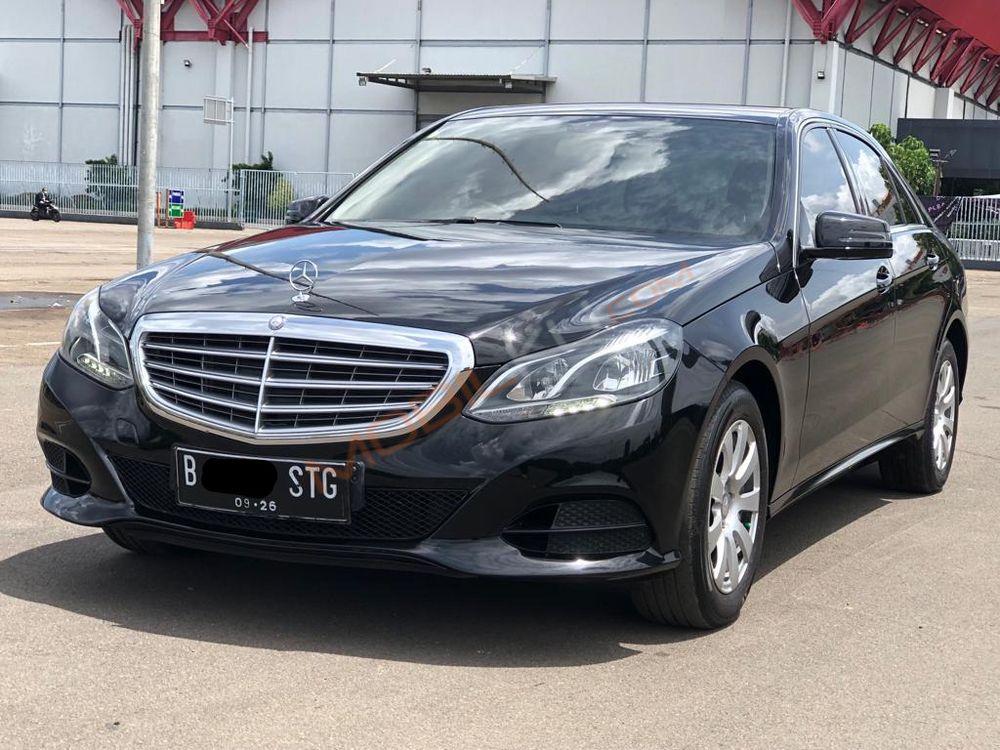 Mobil Mercedes-Benz E-Class 2016