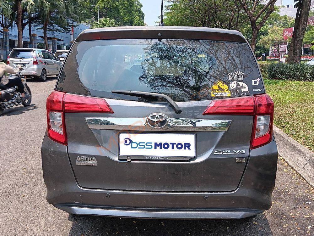 Mobil Toyota Calya 2019