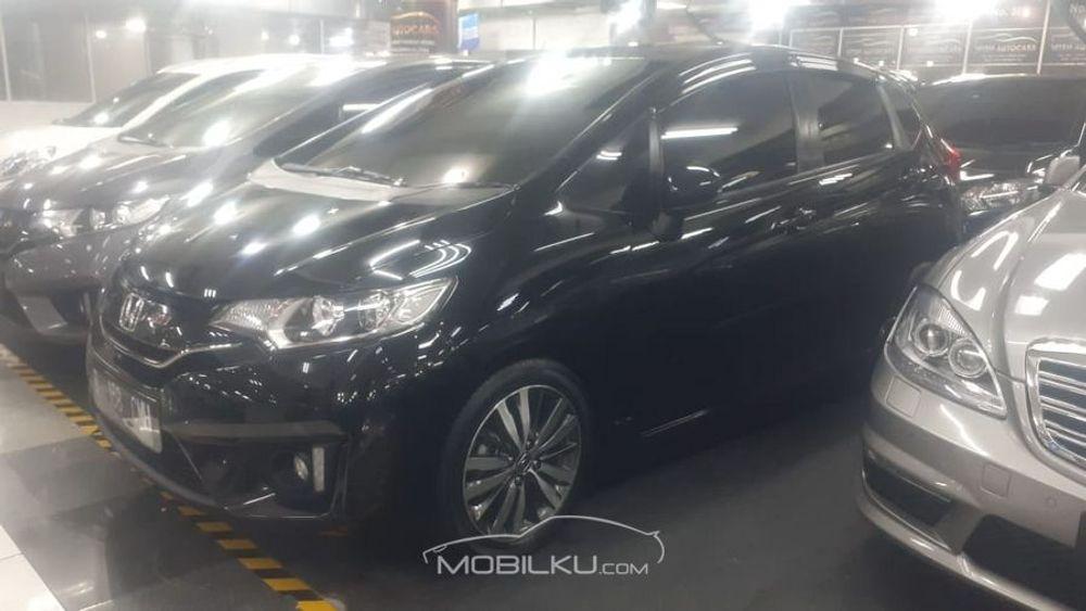 Mobil Honda Jazz 2015